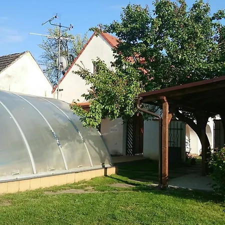 Habánský Dům Dolni Vestonice